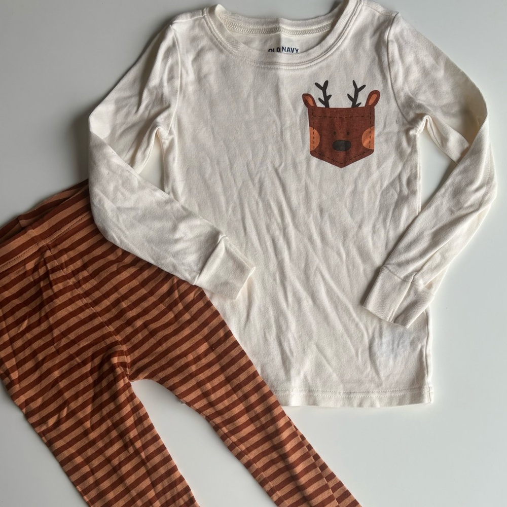 Old Navy Reindeer Pajama Set